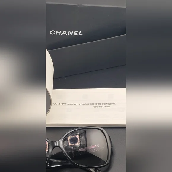 Vintage Chanel Tortoise Sunglasses With Box And Cleaning Wipe (New) - Picture 13 of 14